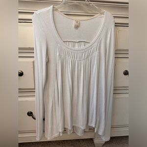 WE THE FREE WHITE LONG SLEEVE 🤍